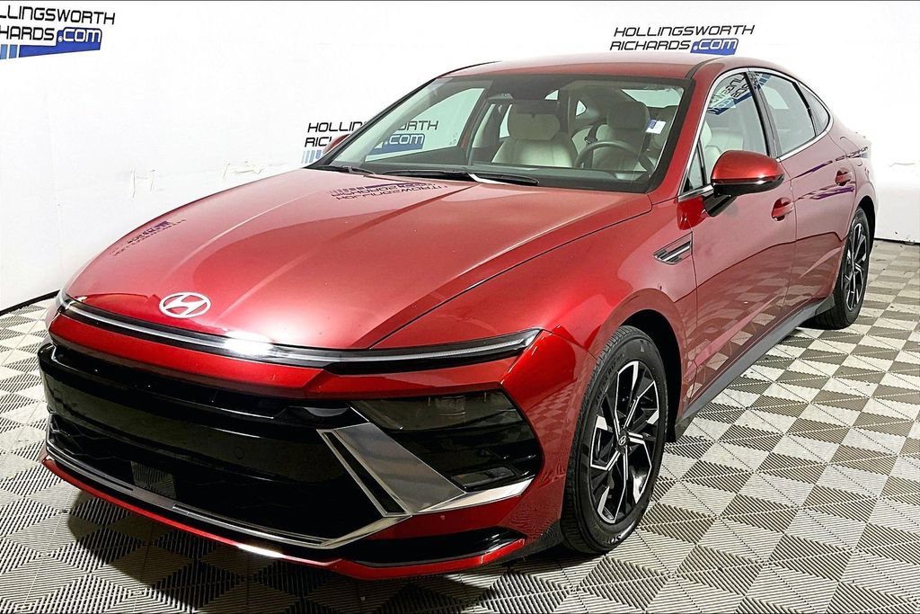 Used 2025 Hyundai Sonata SEL FWD image 1
