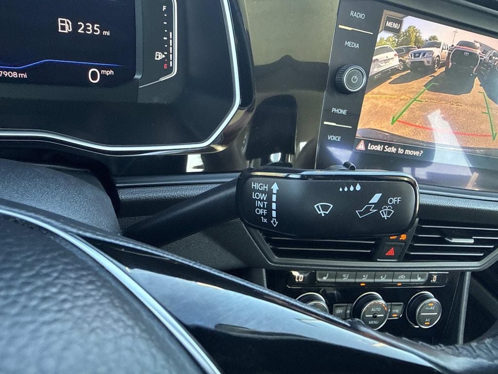 Used 2019 Volkswagen Jetta SEL FWD image 31