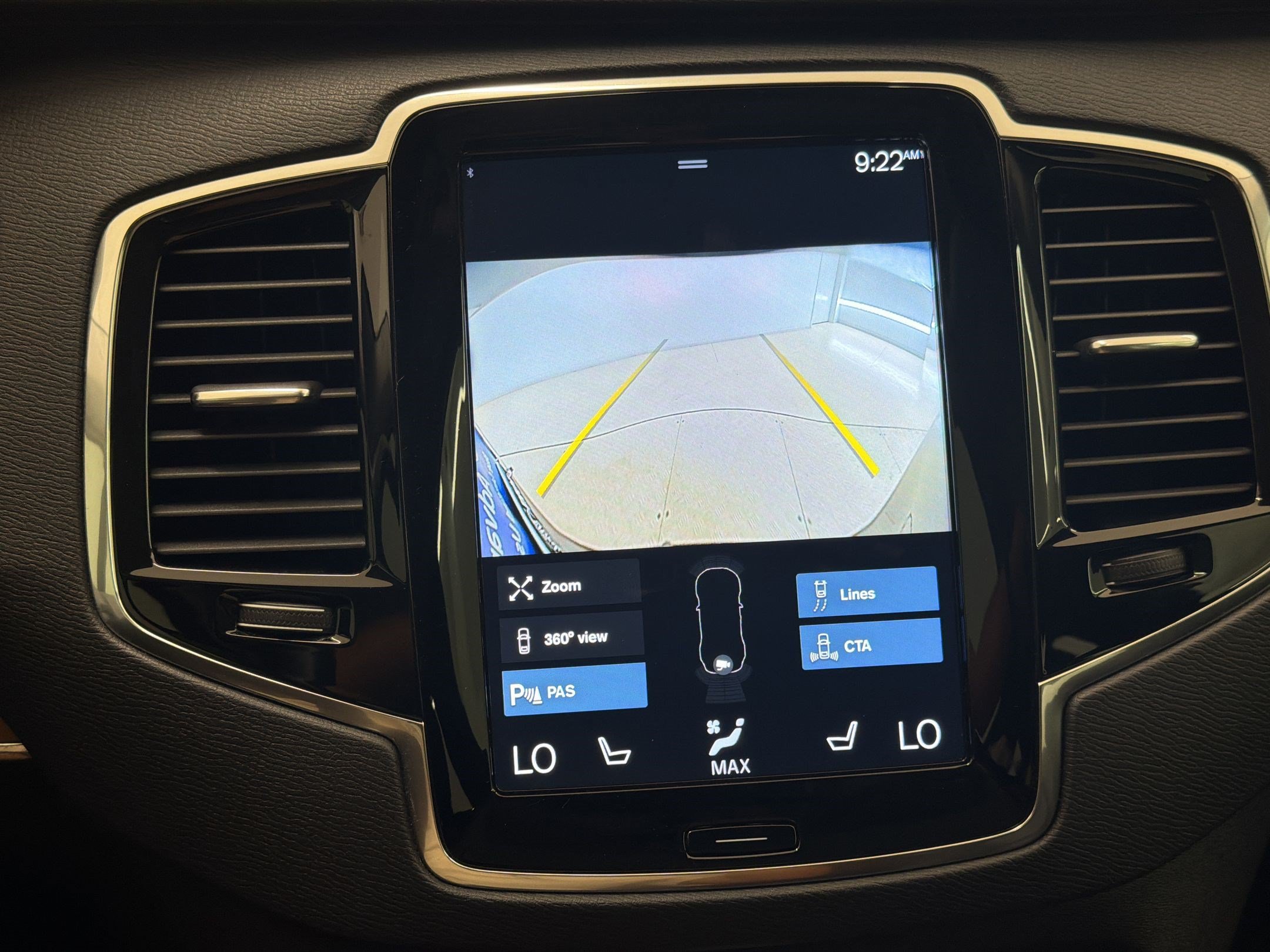 Used 2022 Volvo XC90 T6 Momentum w/ Advanced Package AWD/4WD image 17