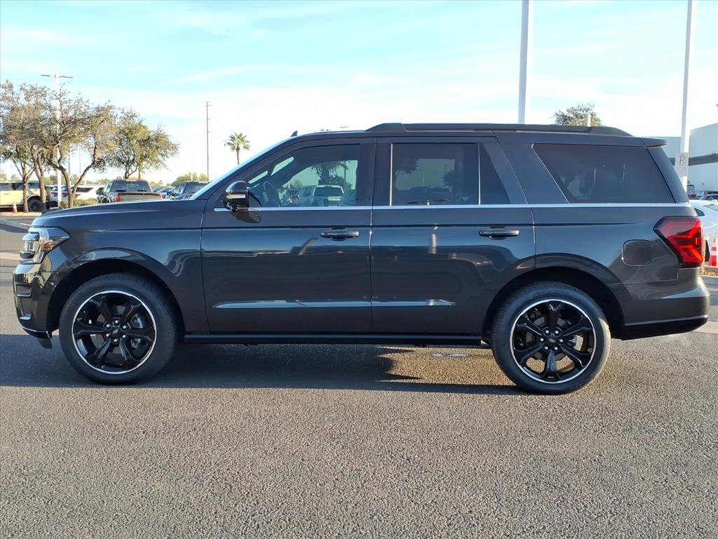 Certified 2022 Ford Expedition Limited image 2