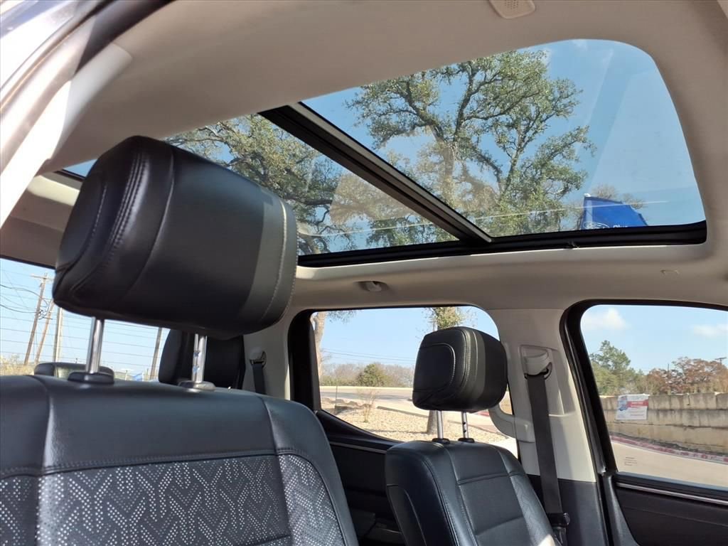 Used 2022 Toyota Tundra Limited w/ Power Package image 8