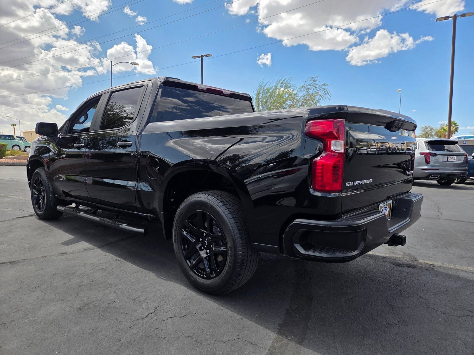 Used 2023 Chevrolet Silverado 1500 Custom RWD image 4