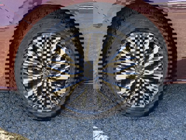 Used 2024 Nissan Altima 2.5 SV image 10