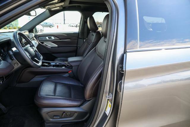 Certified 2025 Ford Explorer Platinum image 23
