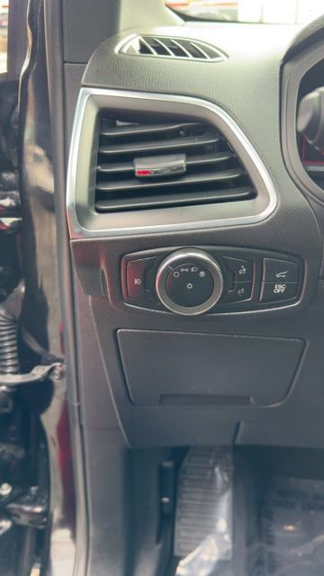 Certified 2024 Ford Edge ST w/ Equipment Group 401A image 9