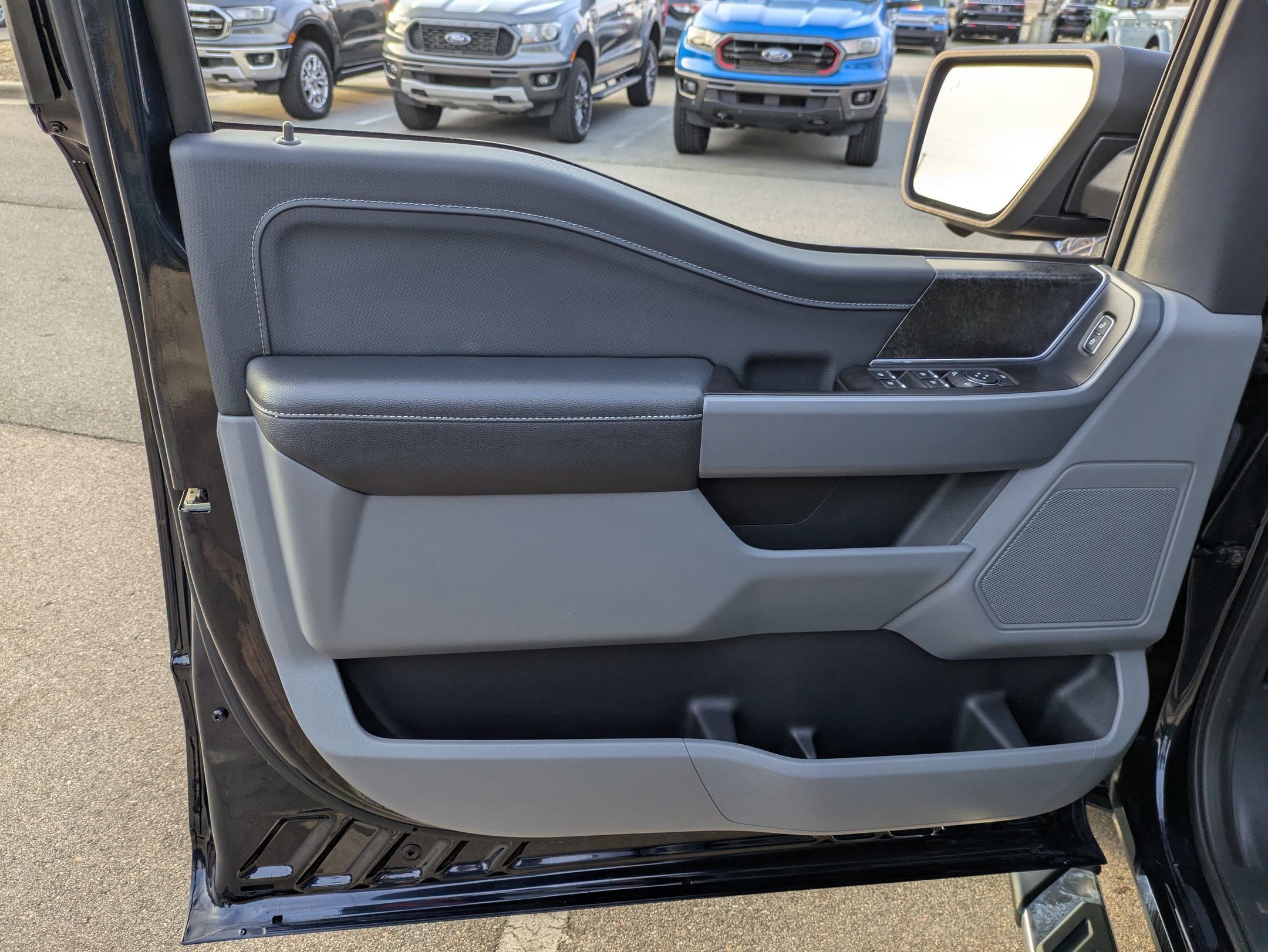 Certified 2022 Ford F150 XLT w/ Equipment Group 302A High image 18