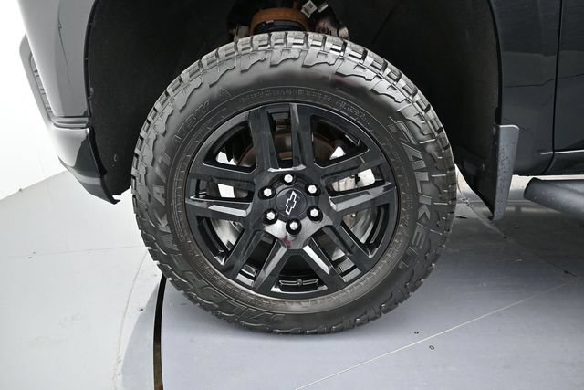 Used 2021 Chevrolet Silverado 1500 LT Trail Boss w/ Convenience Package II AWD/4WD image 9