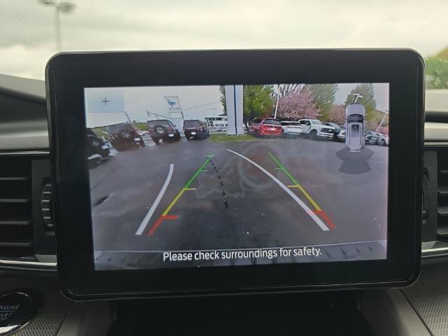 Certified 2023 Ford Explorer XLT w/ Equipment Group 202A AWD/4WD image 34