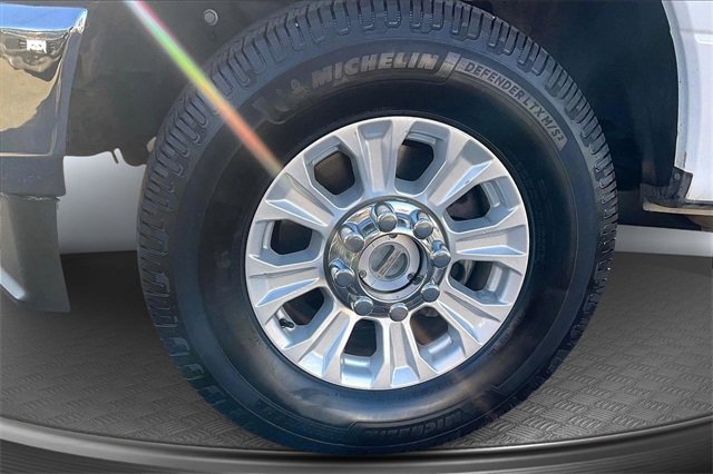 Certified 2021 Ford F250 XLT image 9