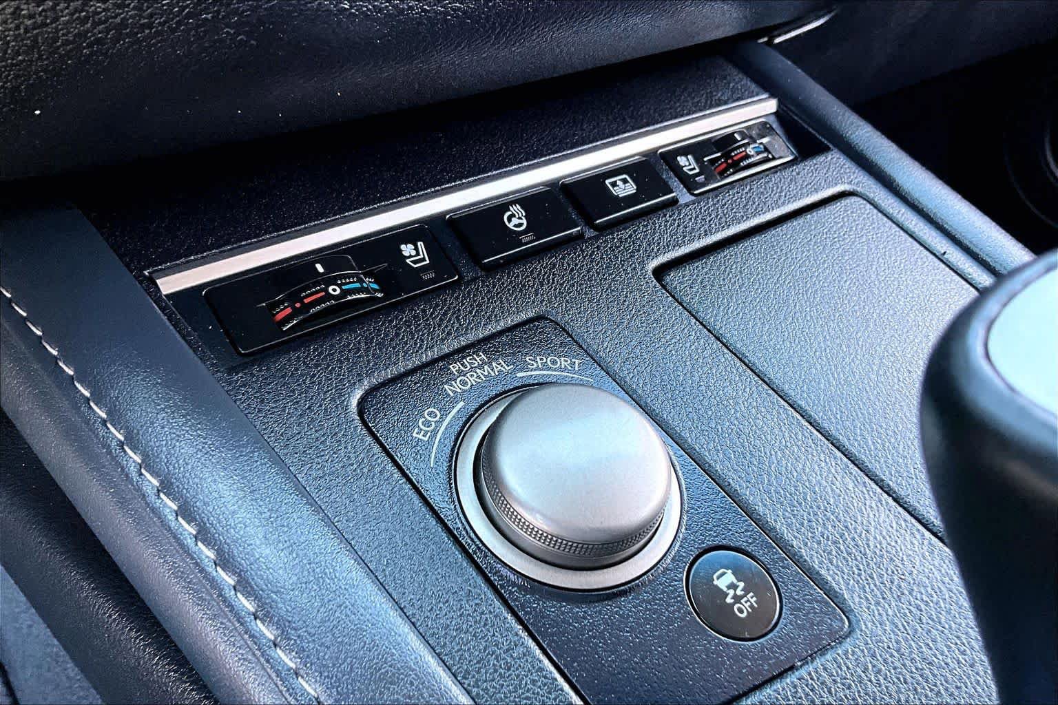 Used 2018 Lexus ES 350 w/ Luxury Package w/Wood Trim FWD image 33