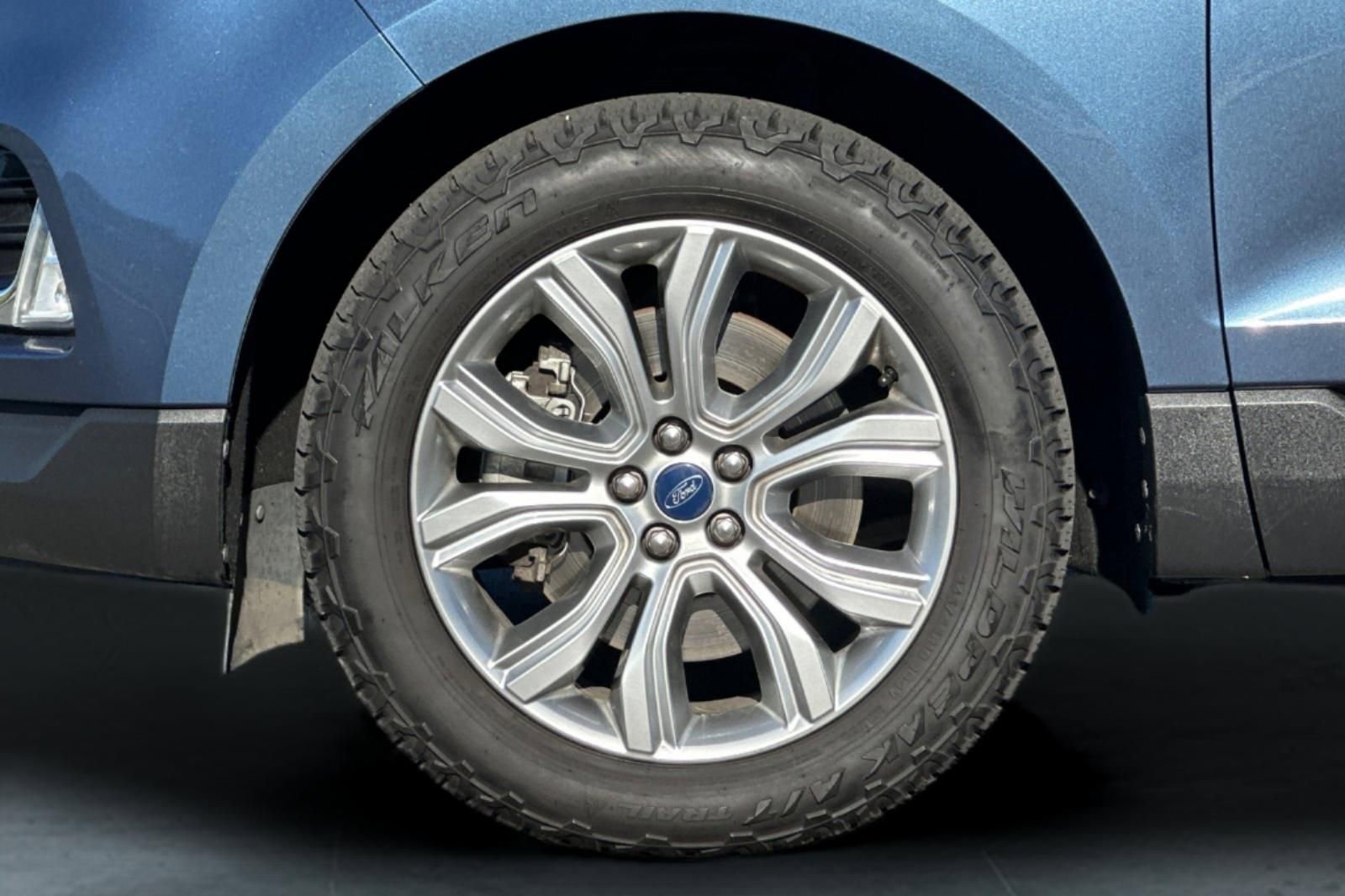 Certified 2019 Ford Edge Titanium w/ Cold Weather Package image 33