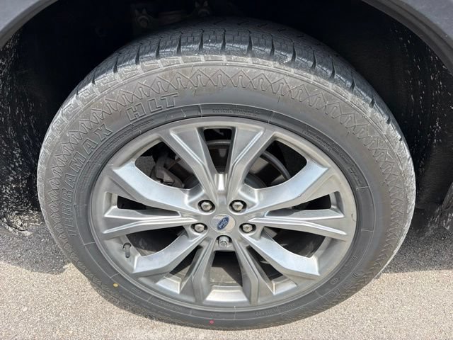 Certified 2020 Ford Explorer XLT w/ Equipment Group 202A AWD/4WD image 12