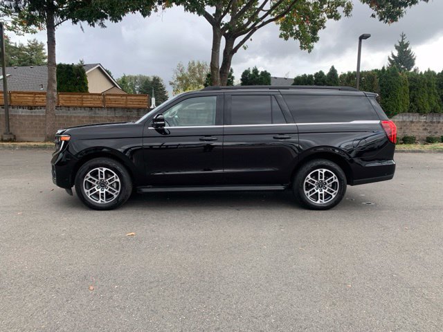 Certified 2025 Ford Expedition Max Active AWD/4WD image 2