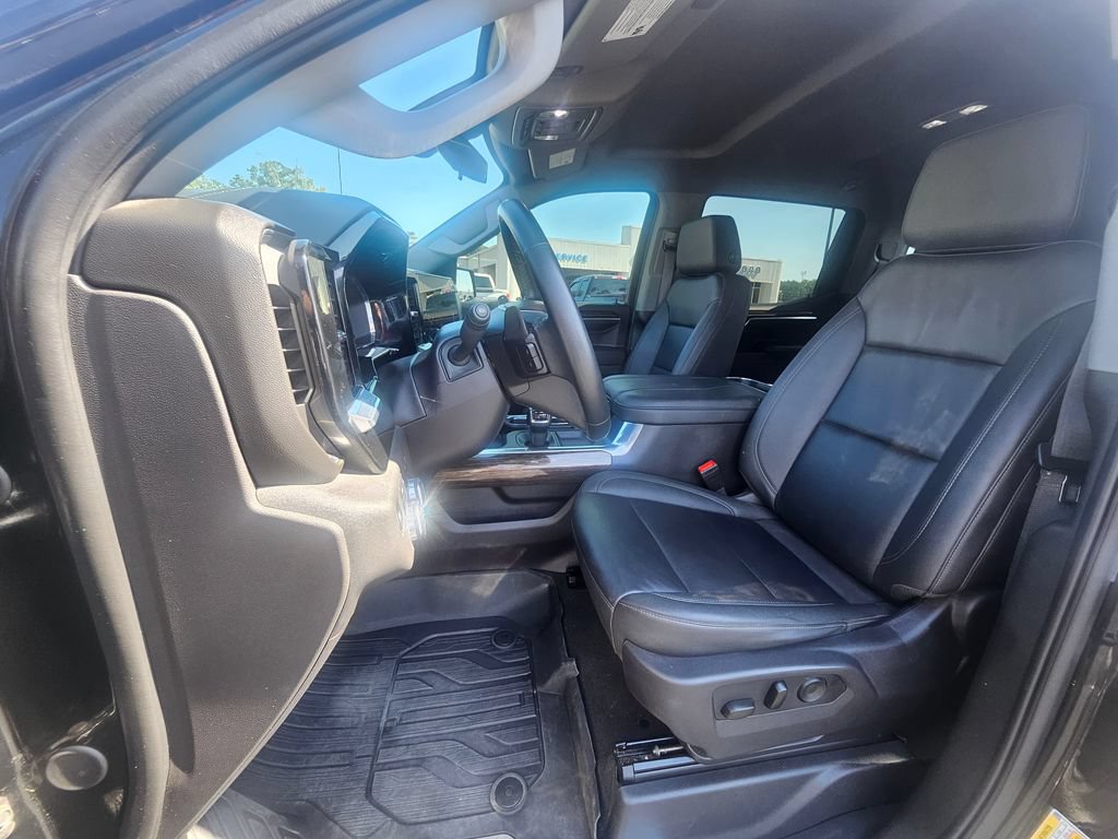 Used 2024 GMC Sierra 1500 Elevation w/ Elevation Premium Package AWD/4WD image 4
