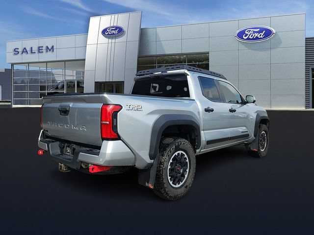 Used 2024 Toyota Tacoma TRD Off-Road w/ TRD Off Road Premium Package AWD/4WD image 3