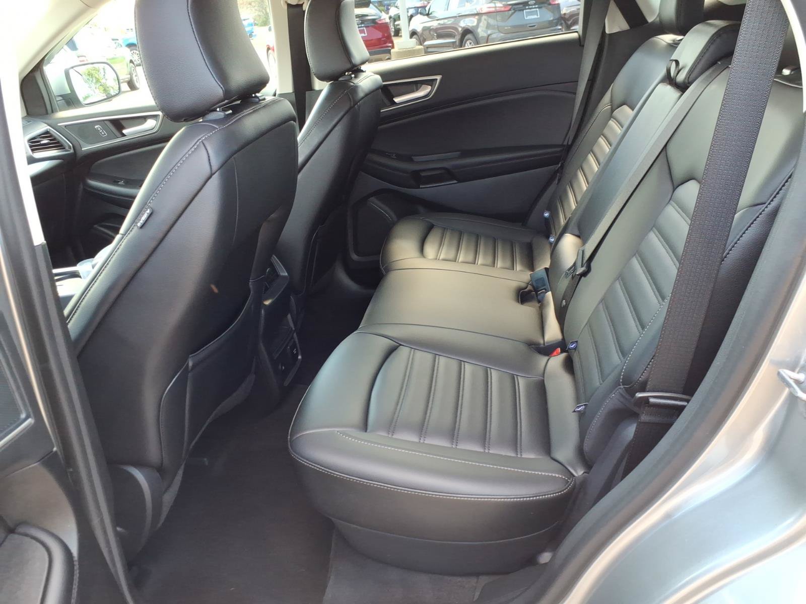 Certified 2024 Ford Edge SEL w/ Convenience Package AWD/4WD image 13