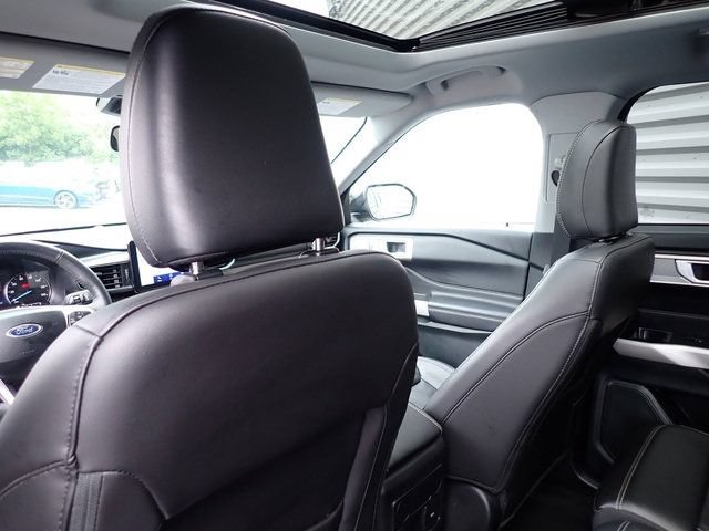 Certified 2024 Ford Explorer XLT w/ Equipment Group 202A AWD/4WD image 19