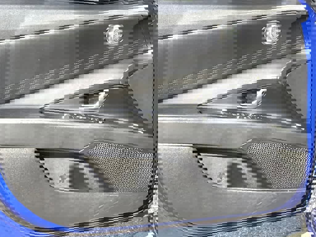 Used 2023 Hyundai Elantra SE image 11