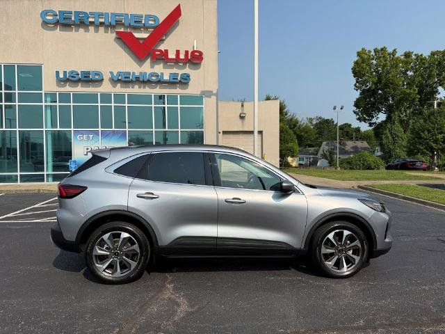 Certified 2023 Ford Escape Platinum w/ Premium Technology Package AWD/4WD image 8