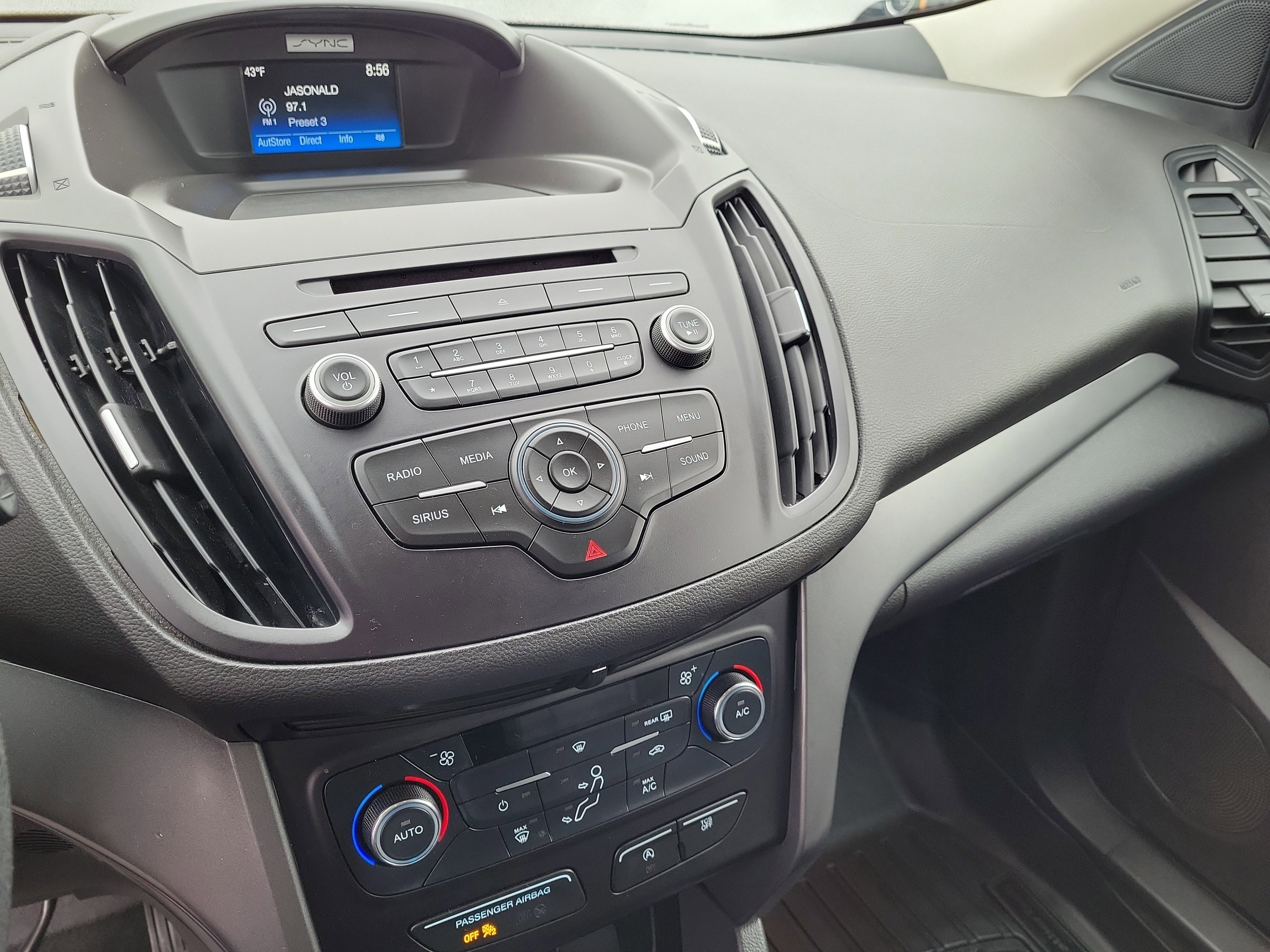 Certified 2017 Ford Escape SE image 26