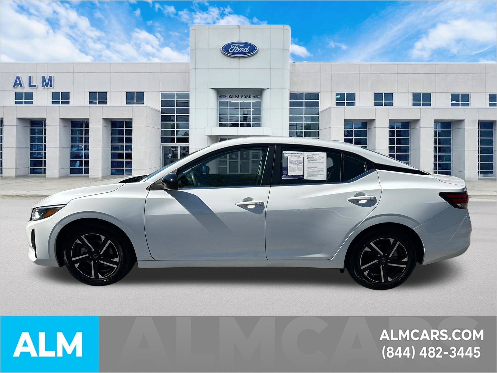 Used 2024 Nissan Sentra SV FWD image 9