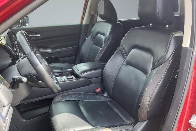 Used 2023 Nissan Pathfinder SL w/ SL Premium Package AWD/4WD image 25