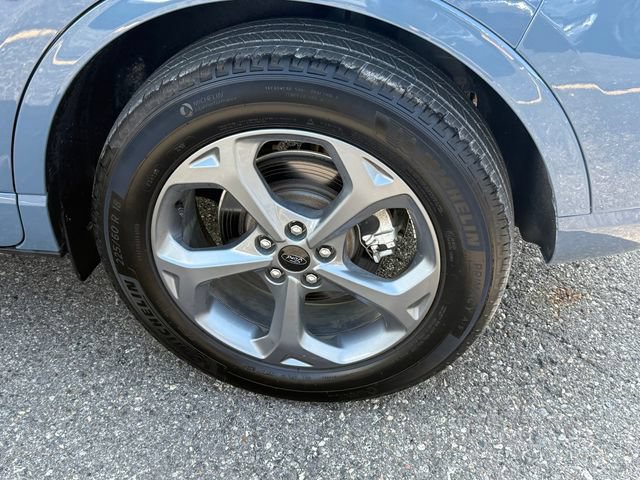 Certified 2024 Ford Escape ST-Line w/ Tech Pack #1 AWD/4WD image 6