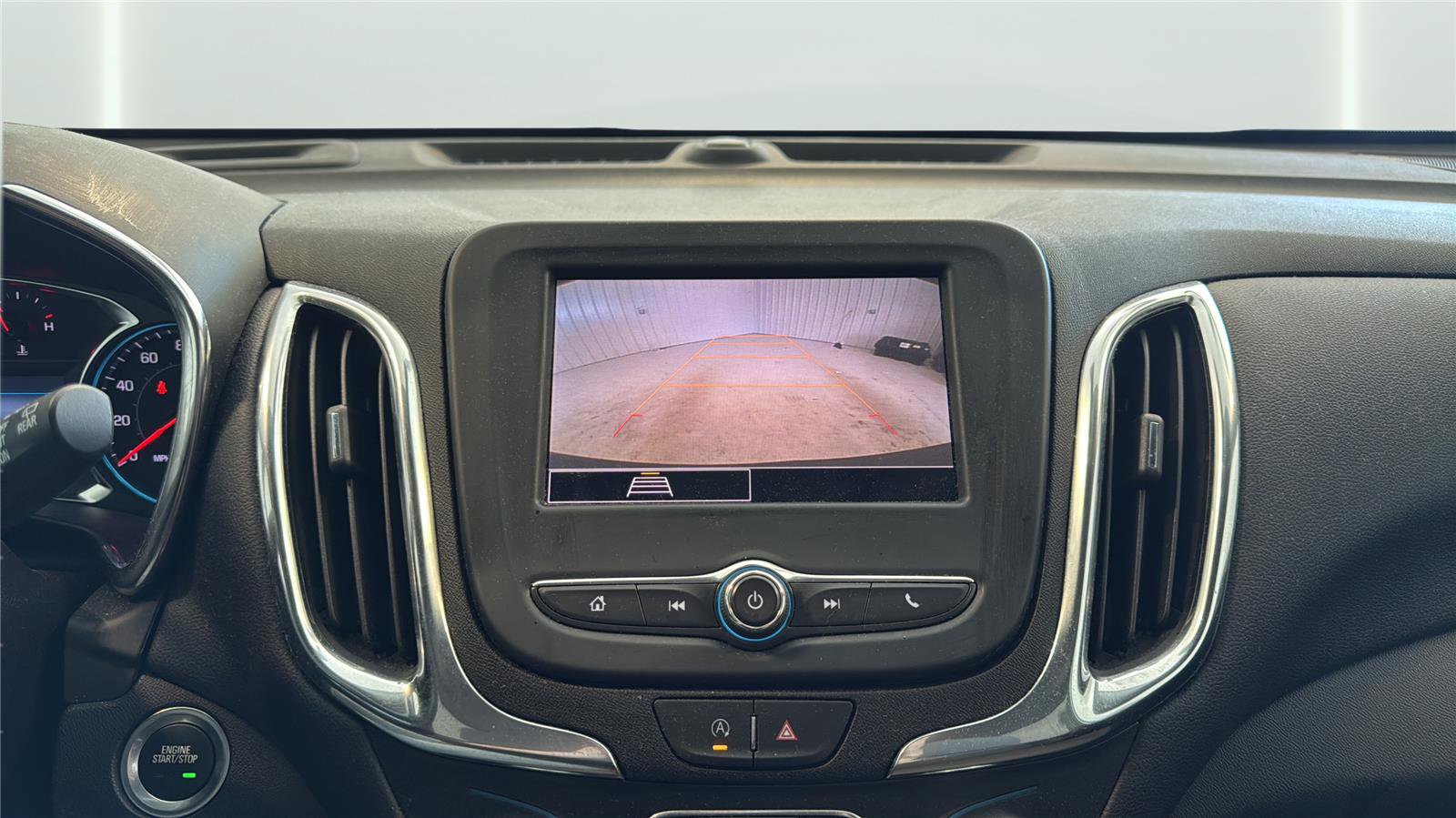 Used 2024 Chevrolet Equinox LT FWD image 20