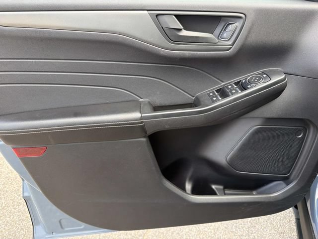 Certified 2025 Ford Escape Active AWD/4WD image 16