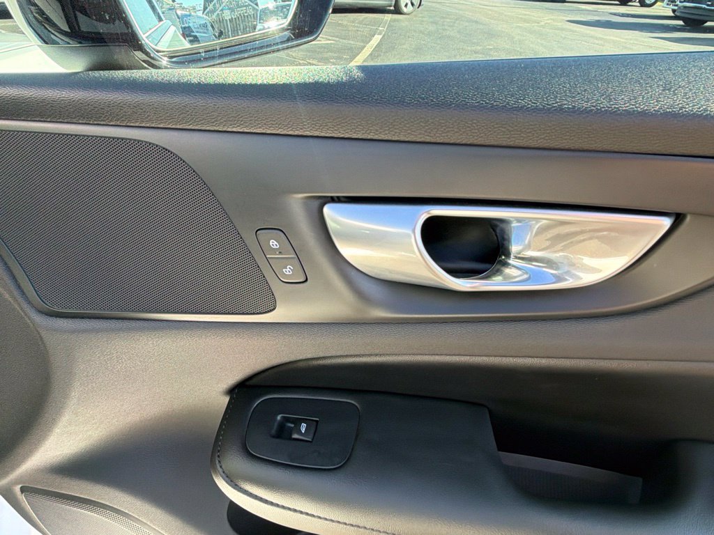 Used 2024 Volvo S60 B5 Plus AWD/4WD image 40