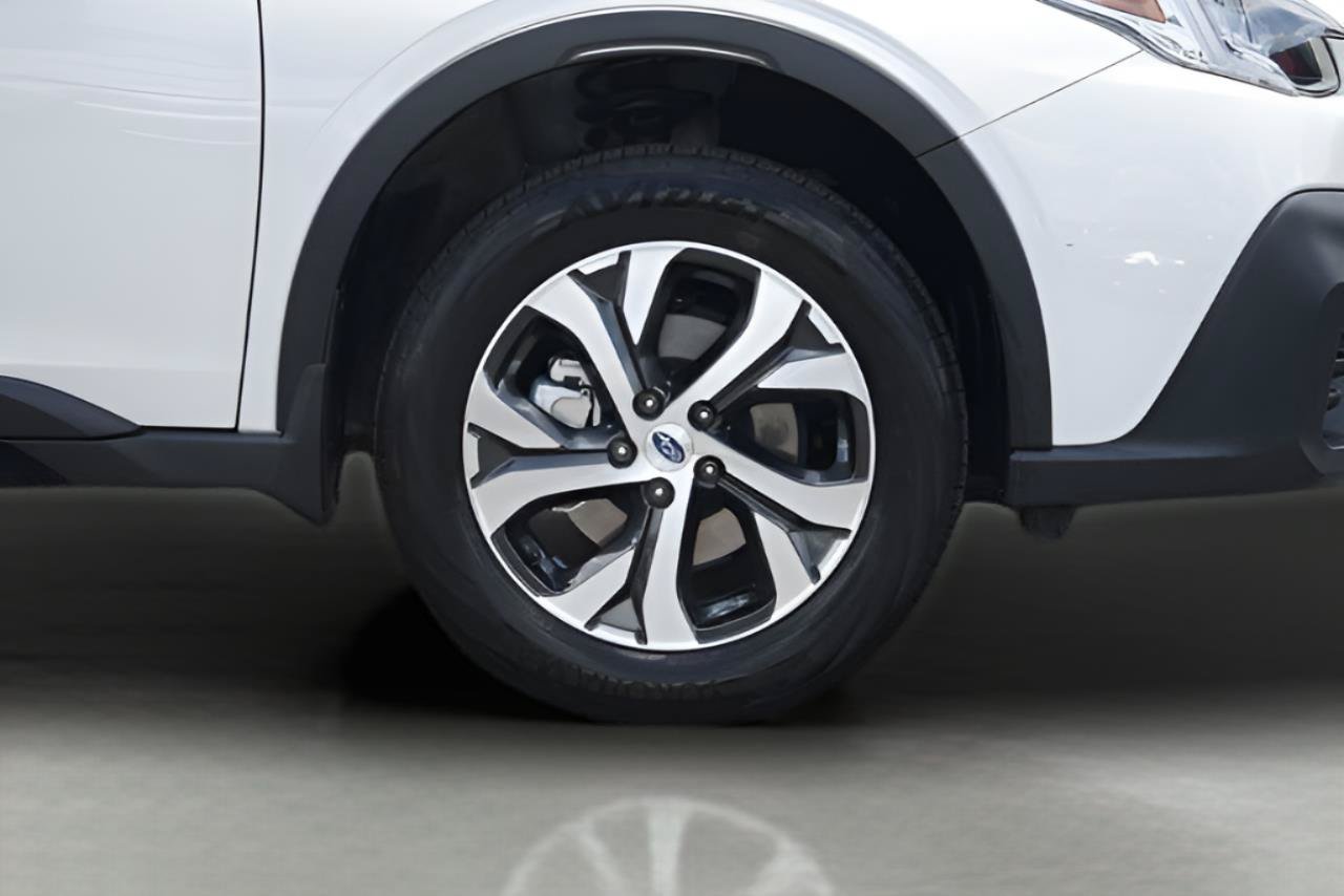 Used 2021 Subaru Outback Touring w/ Popular Package #2 AWD/4WD image 4