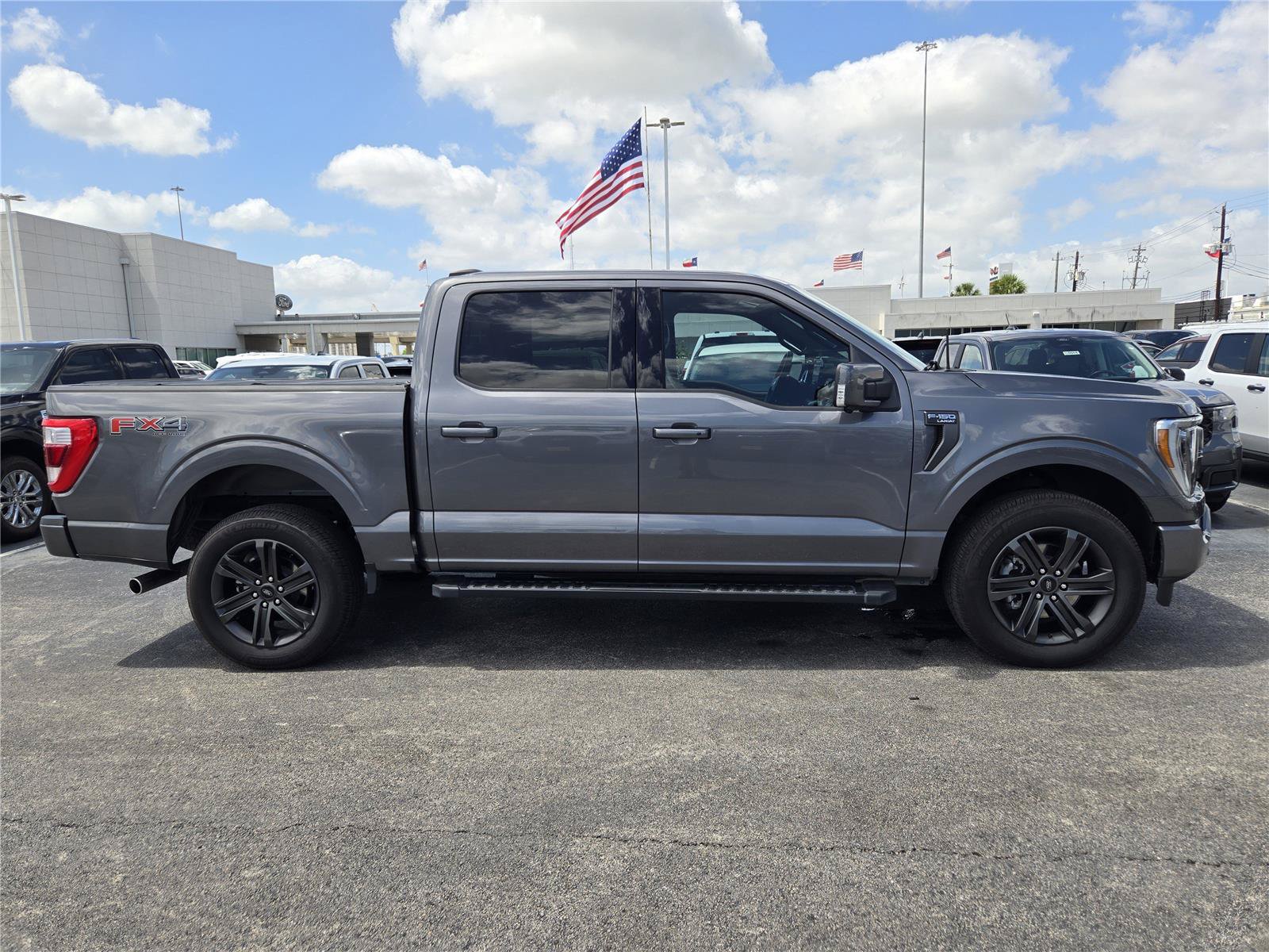 Certified 2022 Ford F150 Lariat w/ Equipment Group 502A High AWD/4WD image 3