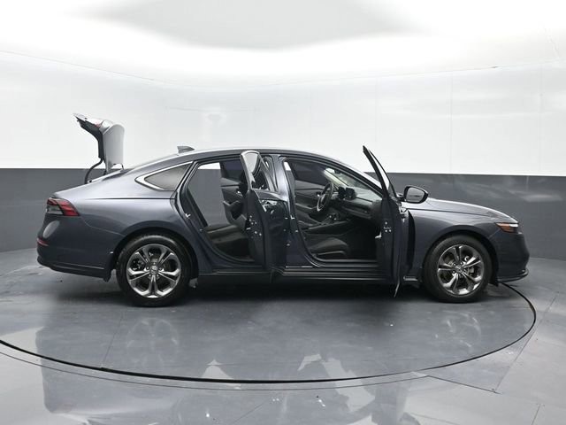 Used 2023 Honda Accord EX image 27