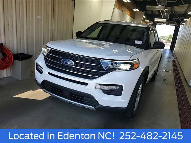 Certified 2024 Ford Explorer XLT w/ Equipment Group 202A AWD/4WD image 1