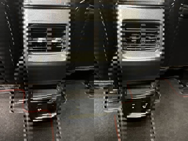 Certified 2022 Ford Edge ST-Line w/ Class II Trailer Tow Package image 17