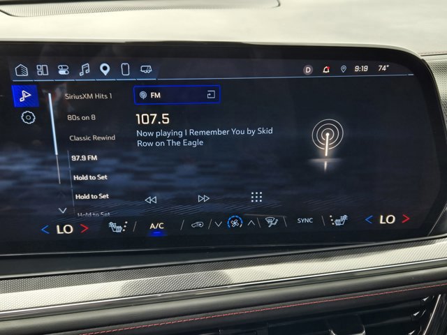 Used 2025 Chevrolet Suburban RST w/ Comfort Package image 14