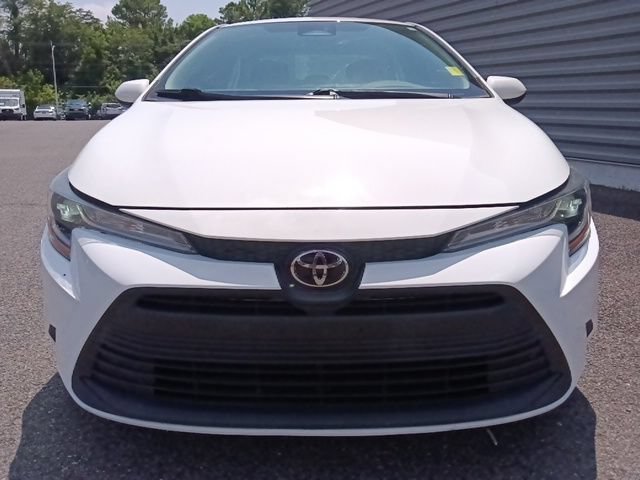 Used 2023 Toyota Corolla LE FWD image 7