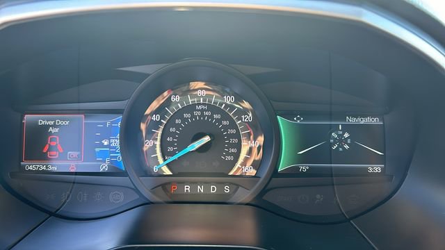 Certified 2020 Ford Edge ST-Line w/ Cold Weather Package image 18