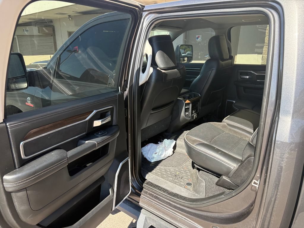 Used 2024 RAM 3500 Laramie w/ Towing Technology Group AWD/4WD image 24