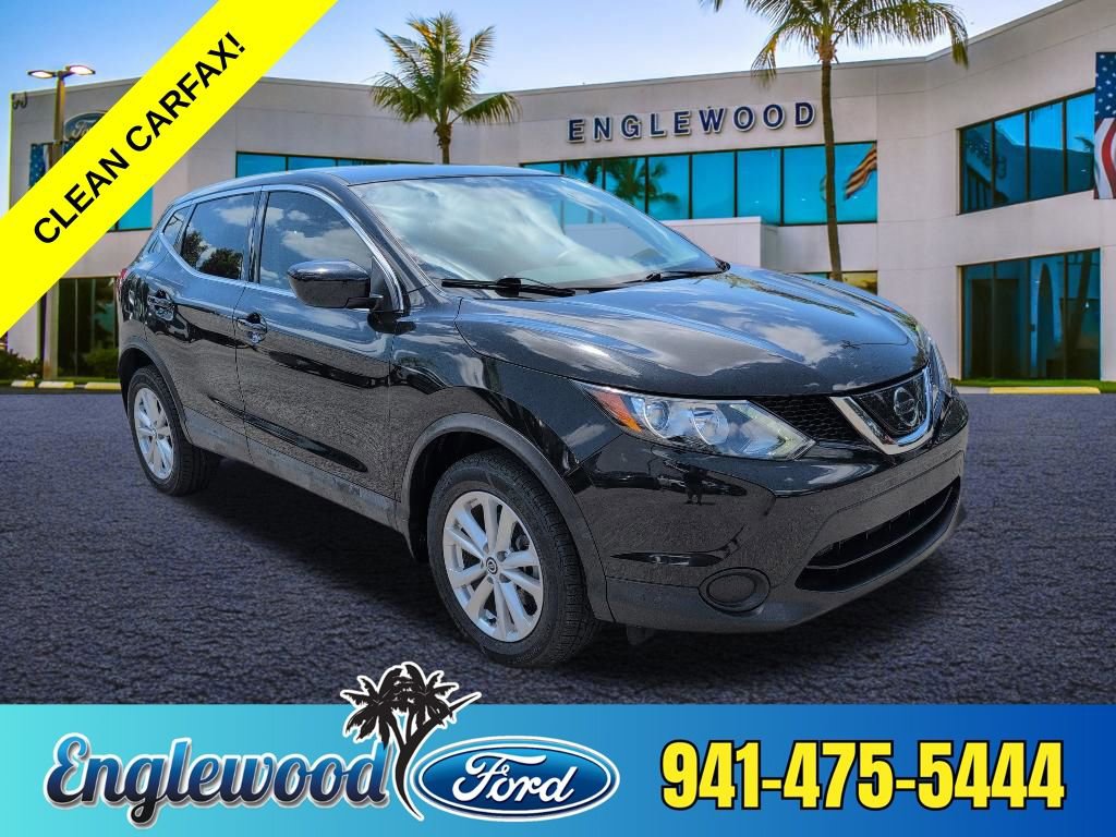 Used 2019 Nissan Rogue Sport S w/ Appearance Package FWD image 1