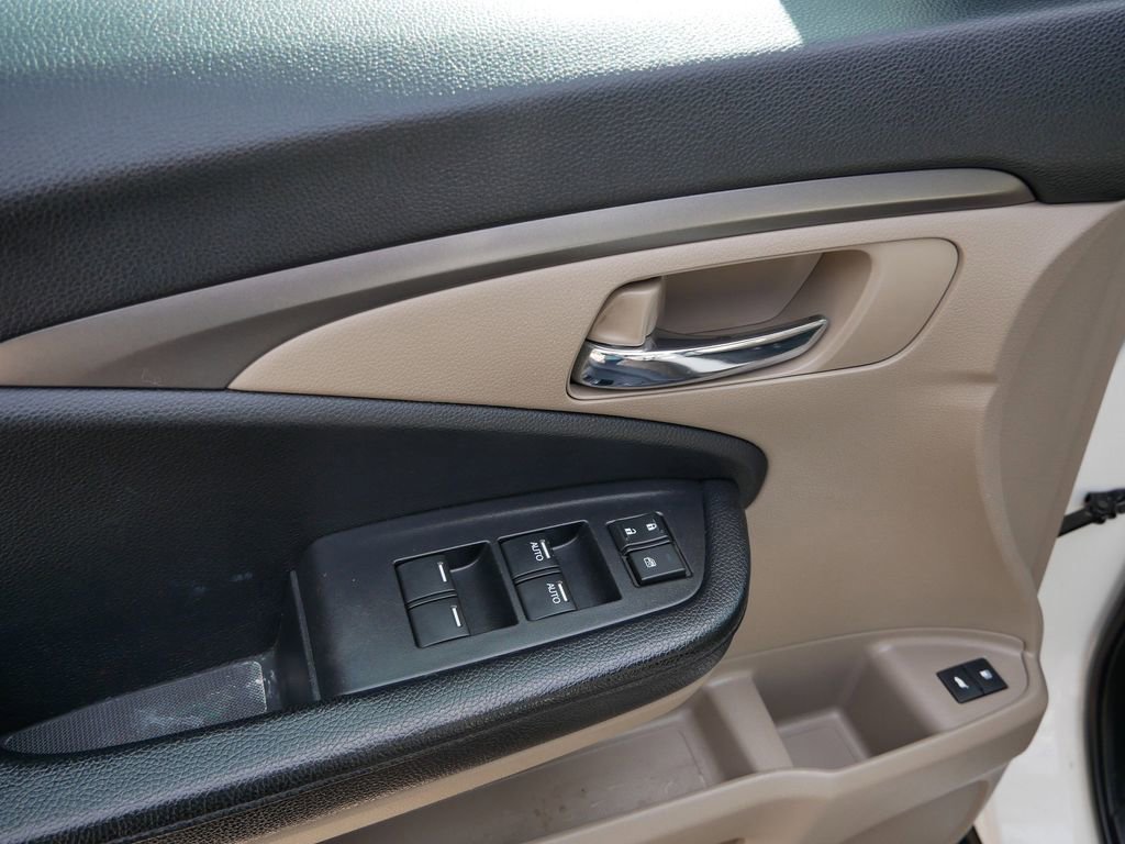 Used 2018 Honda Pilot EX-L image 17