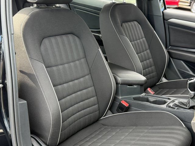 Used 2023 Volkswagen Jetta Sport FWD image 34