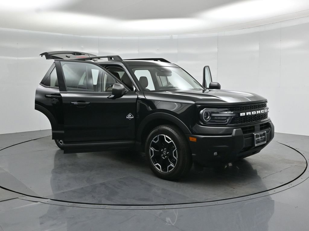 Certified 2025 Ford Bronco Sport Outer Banks w/ Outer Banks Tech Package+ AWD/4WD image 34