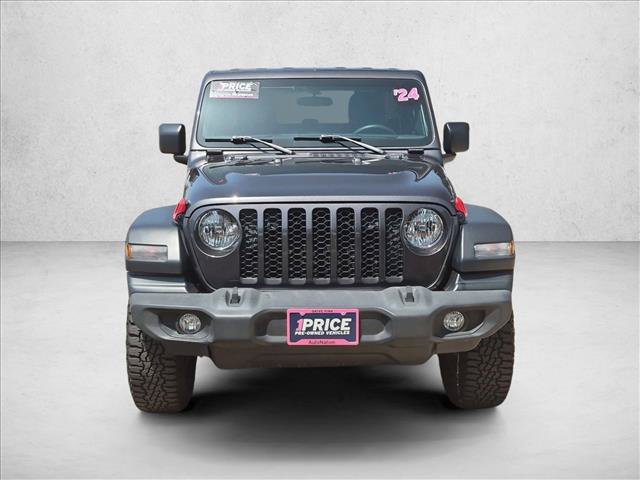 Used 2024 Jeep Wrangler Sport AWD/4WD image 2