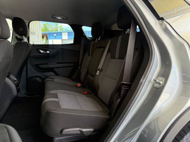 Used 2025 Chevrolet Blazer LT FWD image 8