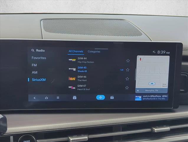 Used 2025 Hyundai Santa Fe XRT image 16