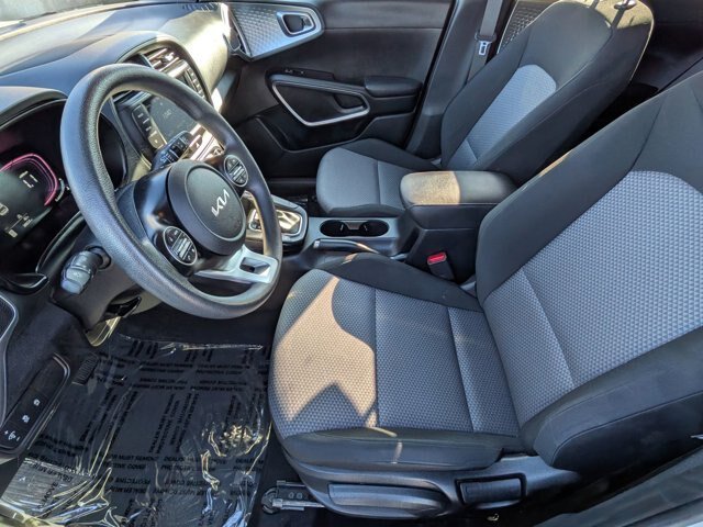Used 2024 Kia Soul LX w/ Option Group 015 FWD image 13