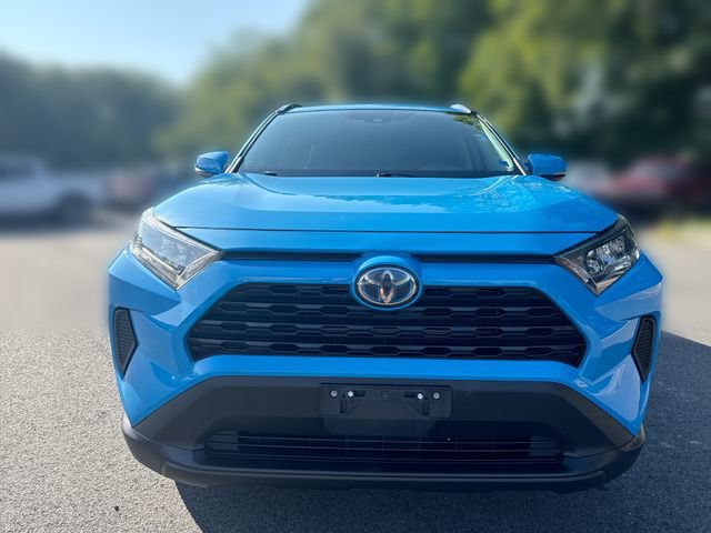 Used 2019 Toyota RAV4 LE w/ Carpet Mat Package AWD/4WD image 3