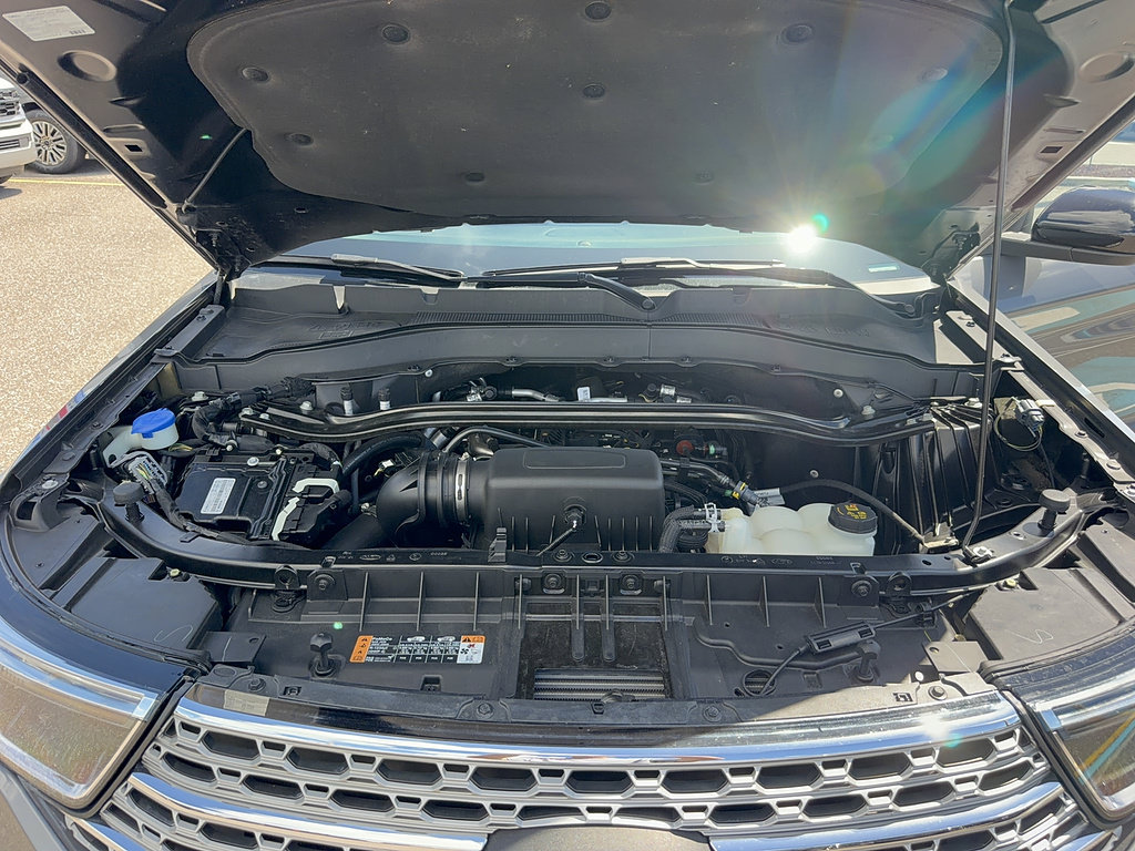 Certified 2022 Ford Explorer Limited RWD image 37