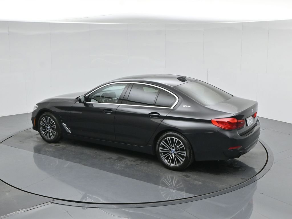 Used 2019 BMW 530e w/ Convenience Package image 48
